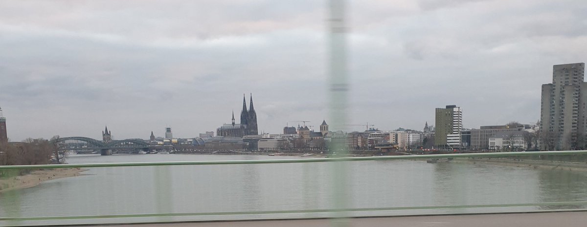 Ich bin wieder zurück gefahren.

Wohin....