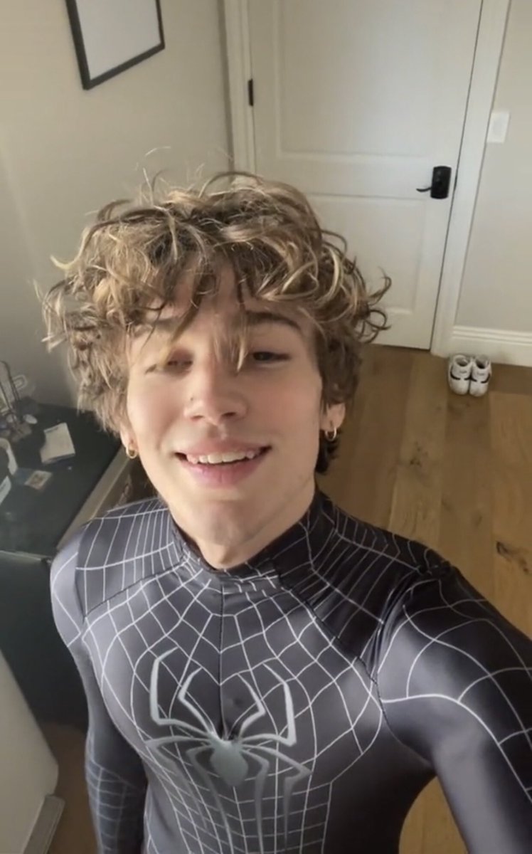 lhaackeer's tweet image. this is a work of art. &amp;lt;3