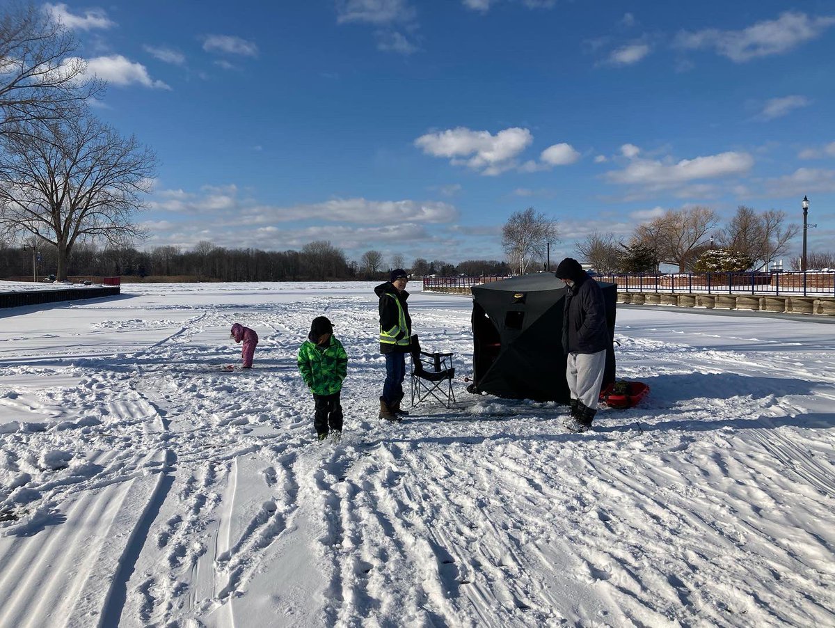 Hive2Home's tweet image. First time ice fishing! No fish this time but we’ll be back!