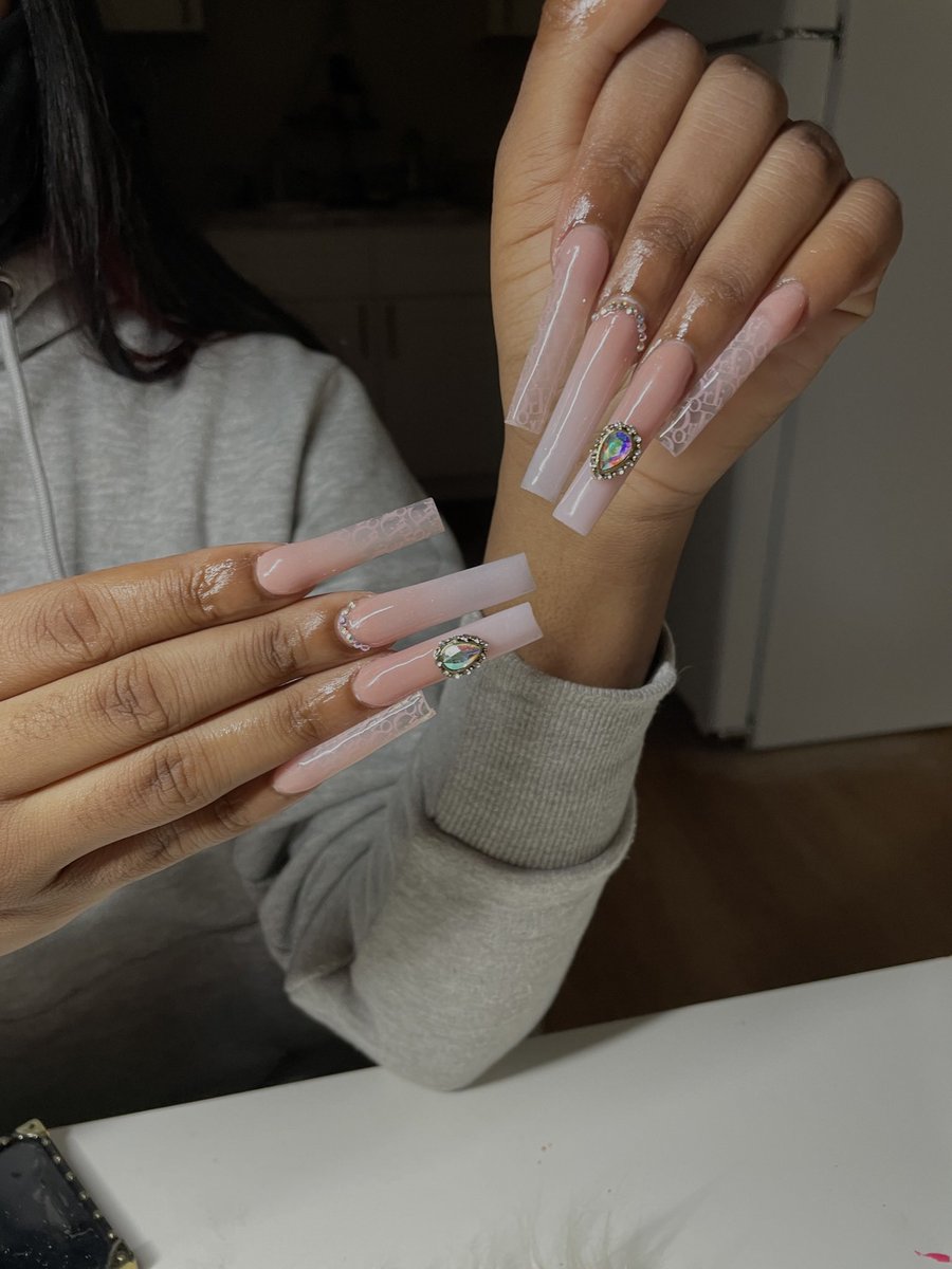 fierynails's tweet photo. Click the link in my bio to book 🥰 #pvamu #pvnailtech #pv25 #pv24 #pv23 #pv22 #pv21 #pvamunails #pvamunailtech https://t.co/rkHOAVMuFG