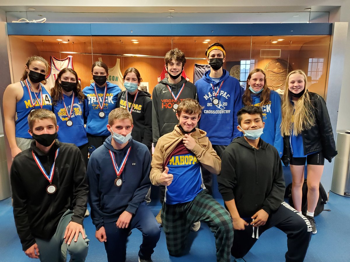 MsManganelli's tweet photo. Winter Track Rockland/Northern Counties Meet. These guys are the best! Look at a that bling! https://t.co/wjVHdd0iH1