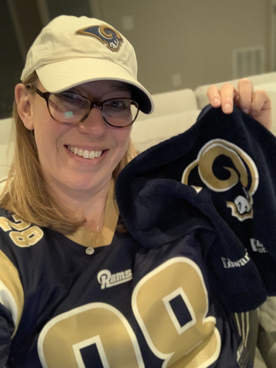 C’mon Rams. We got this!! Same spot, same attire, same everything. -superstitious football fan ⁦<a href="/RamsNFL/">Los Angeles Rams</a>⁩ #ramshouse
