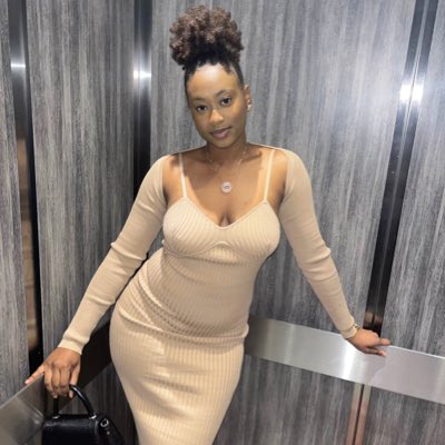 Famously Nia tweet media