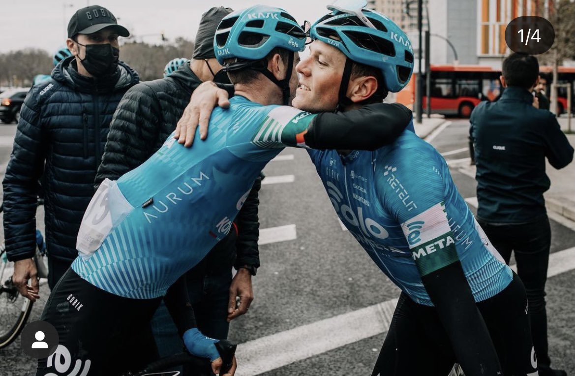 AurumBikes's tweet photo. 🤩 The first one in 2022! 
@EoloKometaTeam 

🥇 Giovanni Lonardi
🇪🇸 @1969_cv 

#AURUMBikes https://t.co/nAEJJ1rMkg