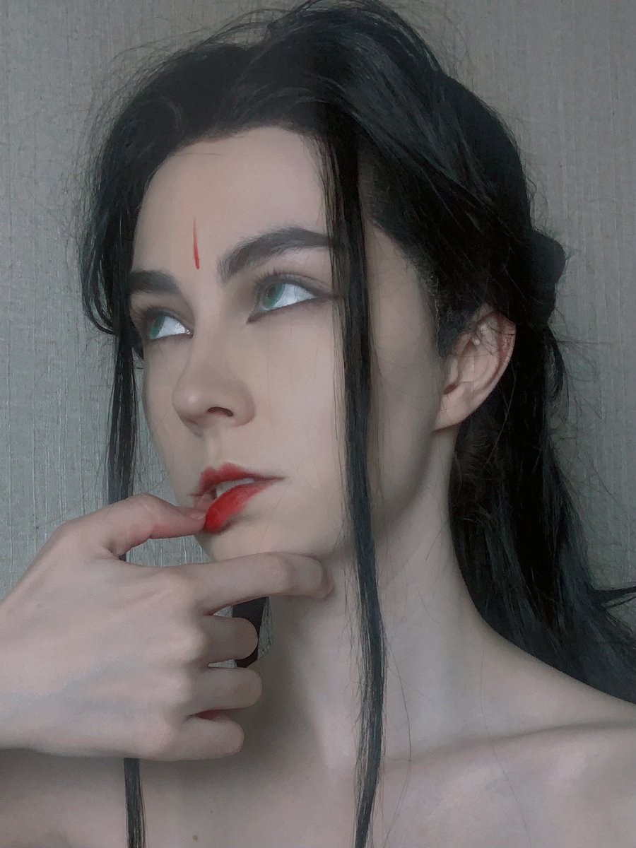 lady_yiling's tweet photo. #shenjiu 🐍💔

идея @KunMartlet https://t.co/XKEsaAkpop