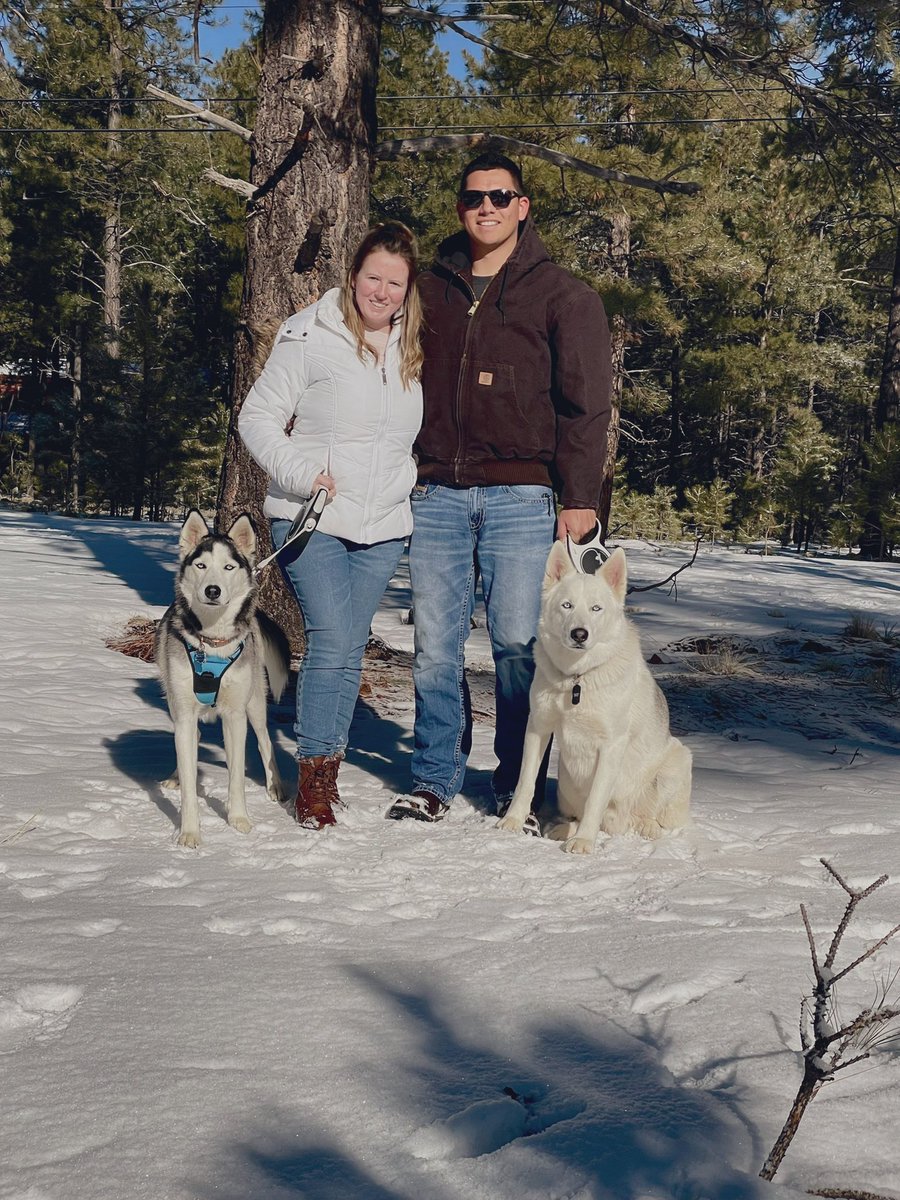 BKeeeton15's tweet photo. Snow day ❄️ https://t.co/0vY8sRiqN7