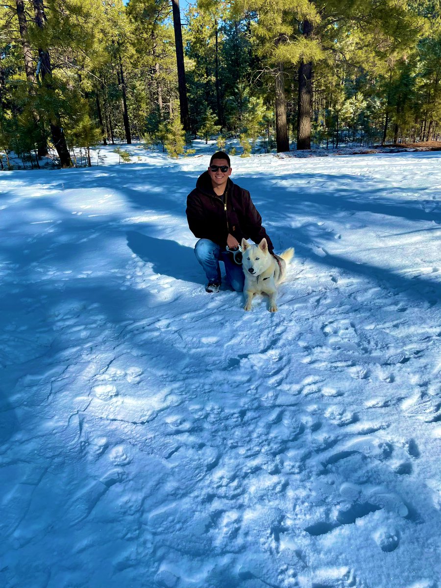 BKeeeton15's tweet photo. Snow day ❄️ https://t.co/0vY8sRiqN7