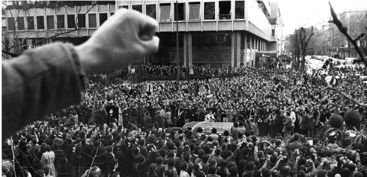 24E #LunesNegro : #Atocha :Hermanos, nosotros NO olvidamos✊

youtu.be/UPUTkSy4_2w