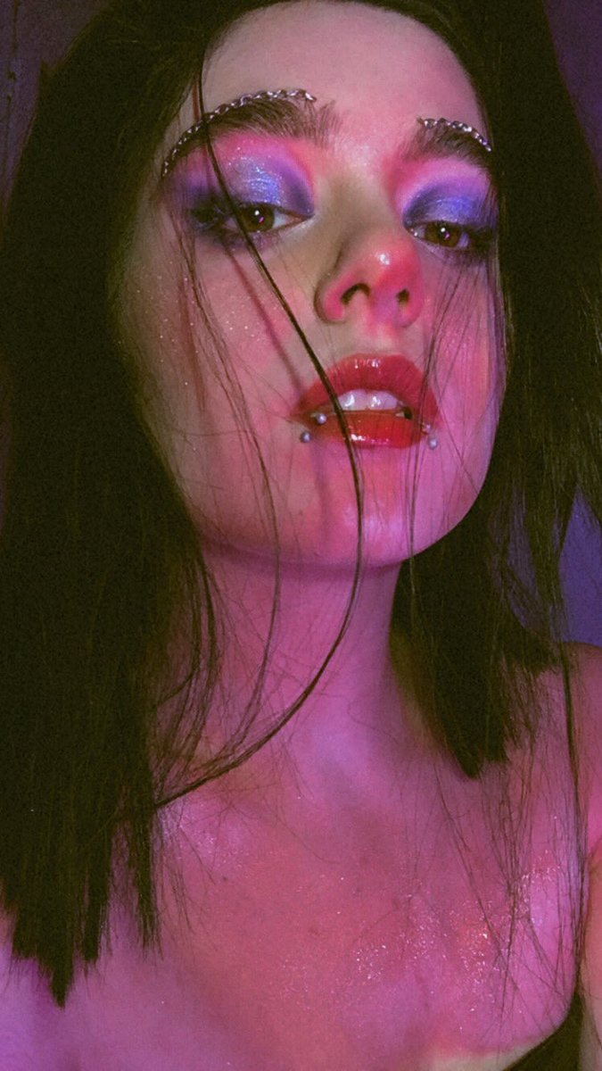 dunaamakeup's tweet photo. He hecho un maquillaje de 𝔼𝕦𝕡𝕙𝕠𝕣𝕚𝕒 y no puedo estar más enamorada 🖤 https://t.co/uUeF4a92Sr