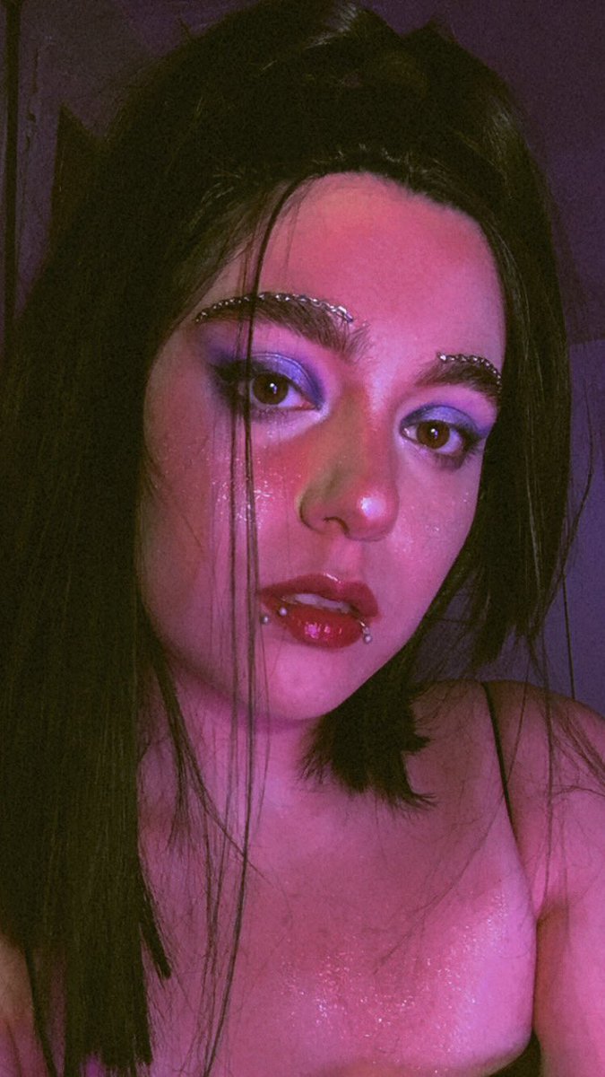 dunaamakeup's tweet photo. He hecho un maquillaje de 𝔼𝕦𝕡𝕙𝕠𝕣𝕚𝕒 y no puedo estar más enamorada 🖤 https://t.co/uUeF4a92Sr