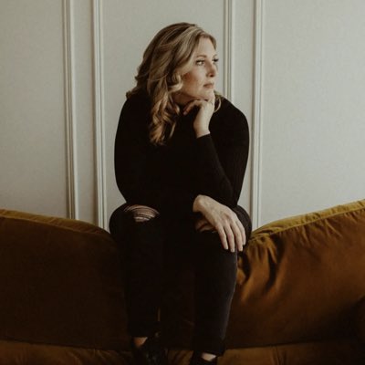 Jkdrisner's tweet photo. I was on the other side of the lens yesterday. #NewProfilePic #yeg #yegphotographer https://t.co/VrlyBW9kFa