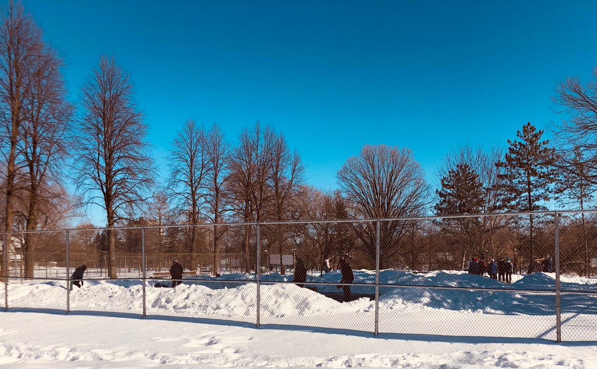 The fortitude and commitment of pickleball players is really something and only a little bit frightening #ExtremeCold #Pickleball