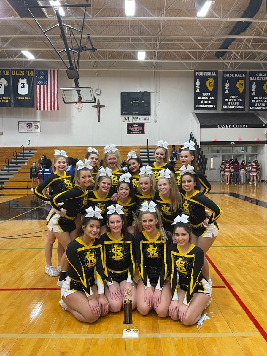 Congrats to the Golden Girls for taking 3rd place at the Marian Catholic Invite today!