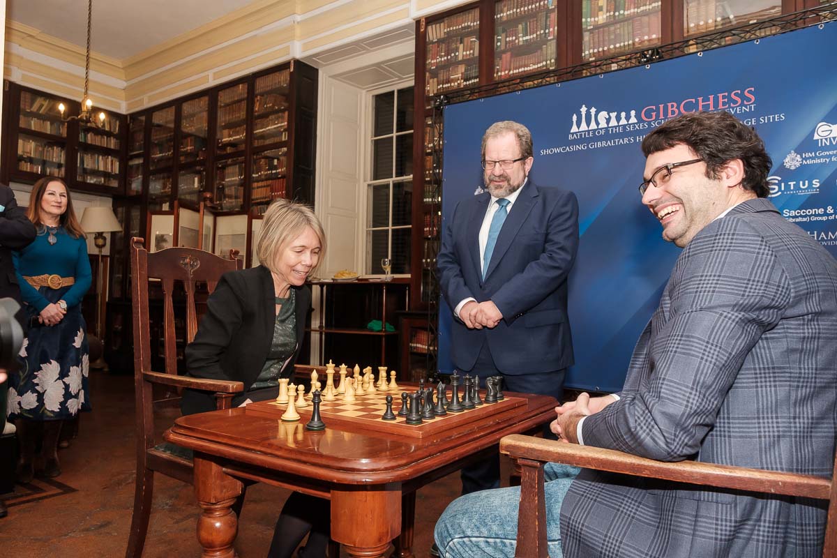 GibraltarChess's tweet image. The #GibChess Battle of the Sexes was declared open by Dr John Cortes, Minister of Education and Environment, at the @GibGarrisonLib tonight - more photos flic.kr/s/aHBqjzzGjZ - play starts at 15.00 CET on Monday