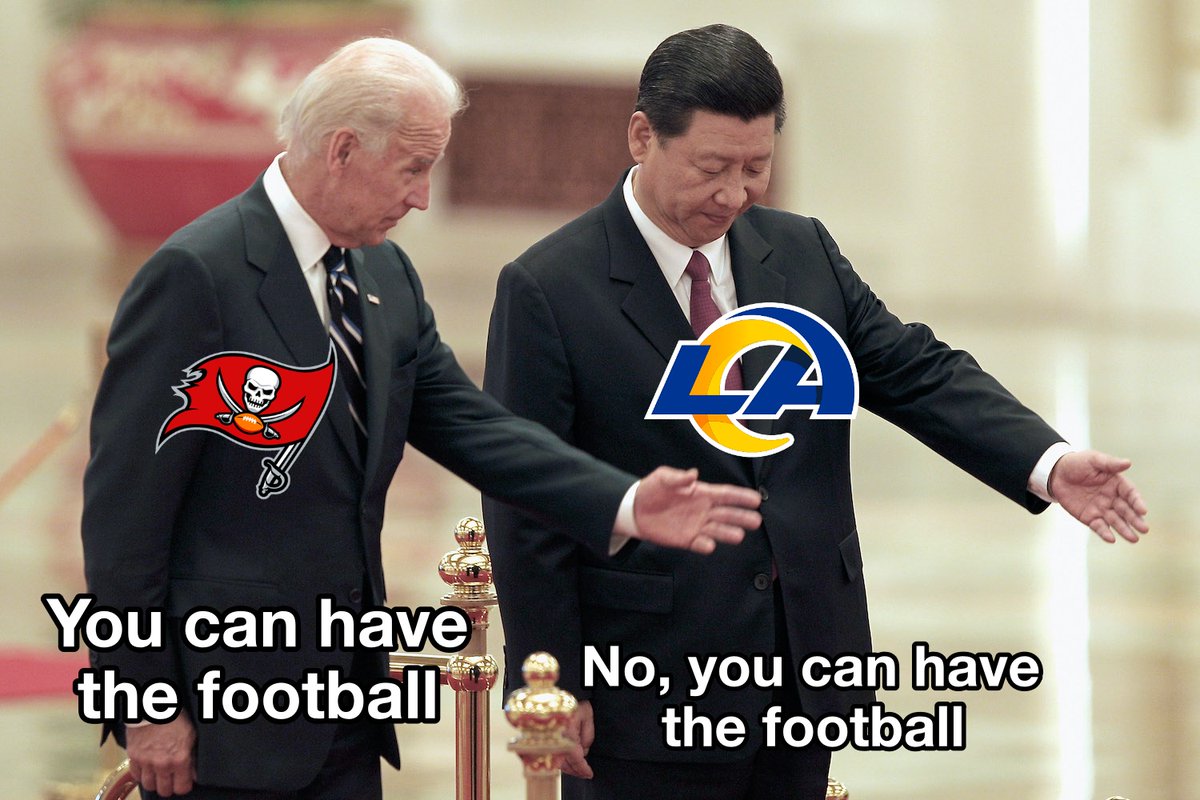 trollsports's tweet photo. 4th quarter of Bucs vs Rams #NFLPlayoffs https://t.co/8zgbnQQqrD