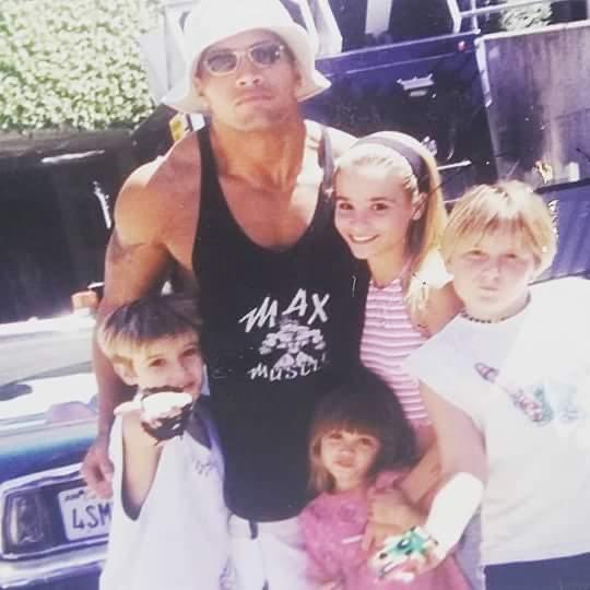 I met Jeff Hardy, and The Rock when I was a kid. https://t.co/fHIQIqQj9Q