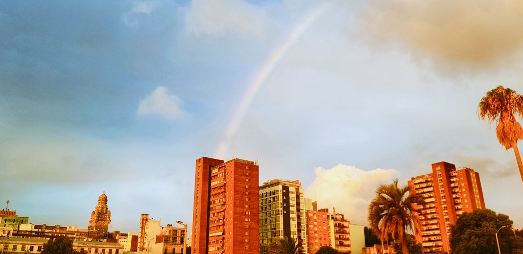 ssola21's tweet photo. @TaliKimelman Por la Ciudad Vieja @TaliKimelman https://t.co/v69W3J3qaI