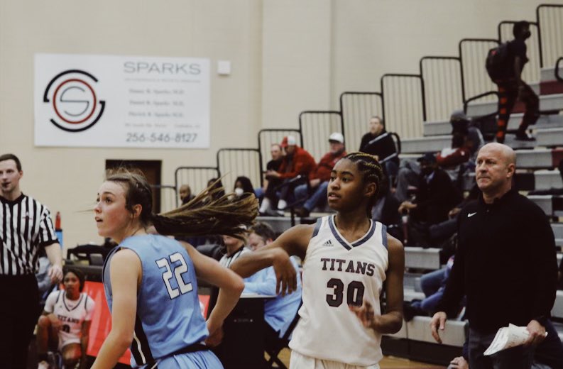 tameah_gaddis's tweet photo. Had a great game against Spain park with a 51-33 win and I also was rewarded 1,000 points ball https://t.co/zWGMrHLrRJ