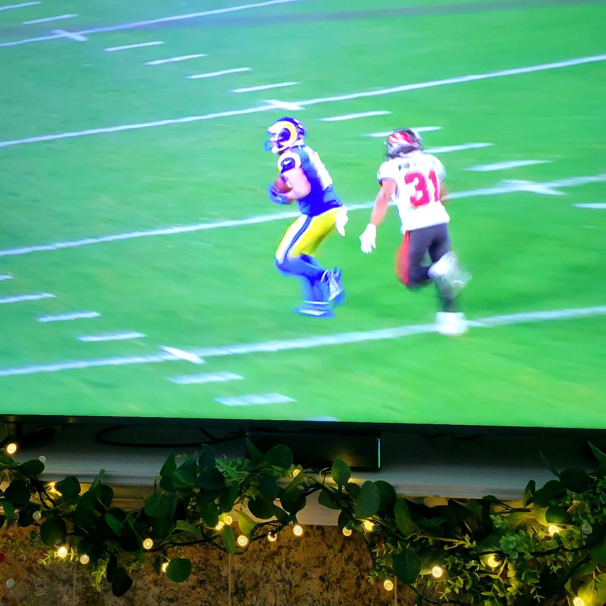 Shena Mouring tweet media