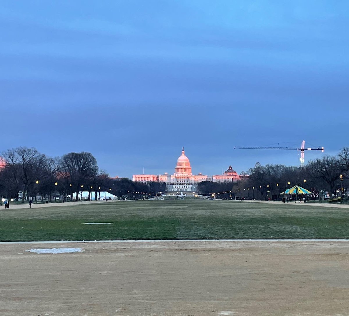 AUClubXCTF's tweet photo. Pretty evening run on the National Mall today https://t.co/pNTQLpfhyh