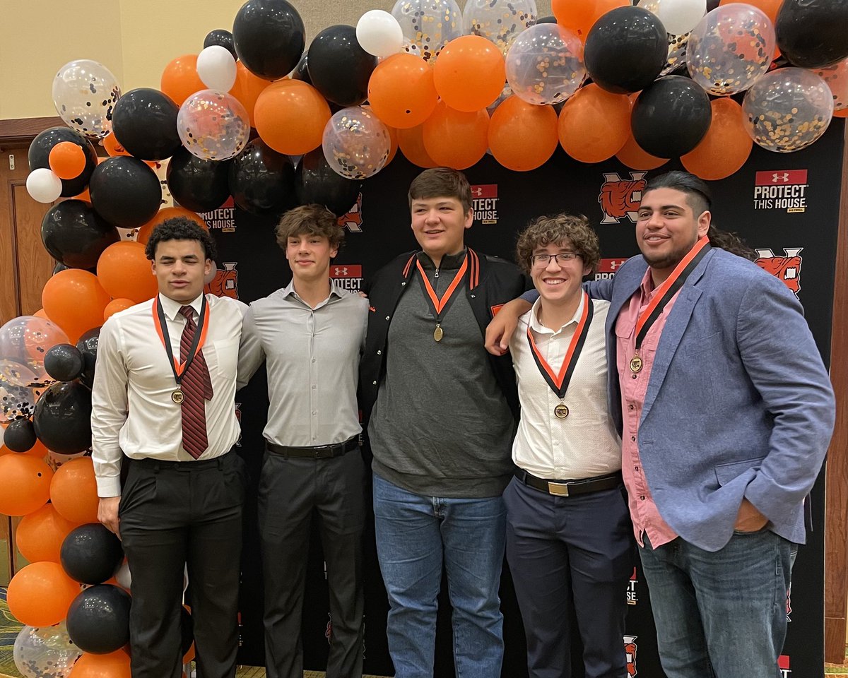 zackRstone's tweet photo. Honored to receive these awards tonight at the Norman High School Football Banquet as the 6A District Player of the Year-Punter and Special Teams Player of the Year for Norman High School Tiger Football. I had a great season with with my boys! https://t.co/SH9FYlSj3Z