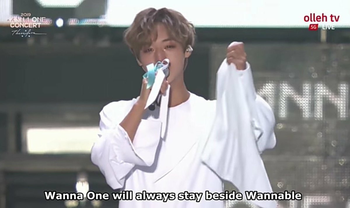 jihoonpouts's tweet photo. wanna one will always stay ‘B-Side’ wannable ☹️☹️ https://t.co/iBNyT4Krgt