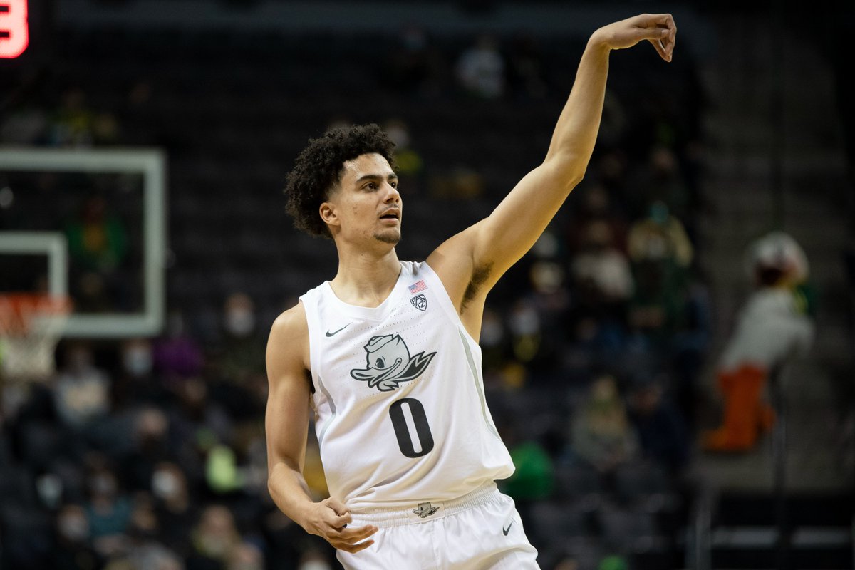 OregonMBB's tweet photo. That's 21 points for @_will1k, his second-straight 20-point game. #GoDucks https://t.co/aUH4Q7SOA5