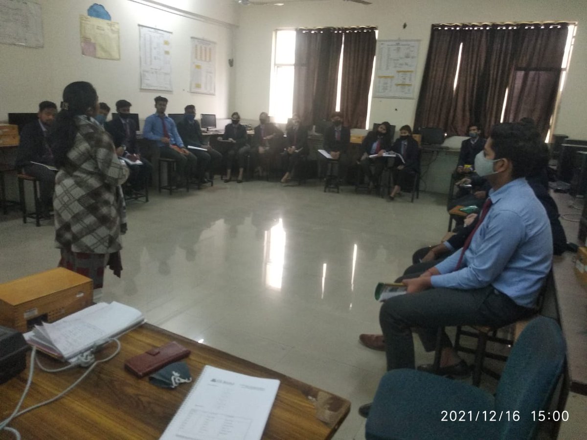 GLBIOM's tweet image. GL Bajaj Institute of Management, Greater Noida on 16th - 17th December 2021 a Value Added Course Session on "Microprocessors 8085 & Microcontrollers 8051" by Mrs Shylaja V Karatangi for the BCA 2nd year students of #glbim.
#GLBajaj #valueaddedcourse #session #microprocessors