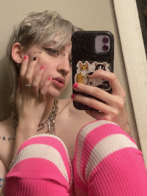 Face/body ruined 💘💗💞💓💕 He/they https://t.co/dcW2fZR1rf<a href="/tag/jjbansfw"class="tags"><span>#jjbansfw</span></a>