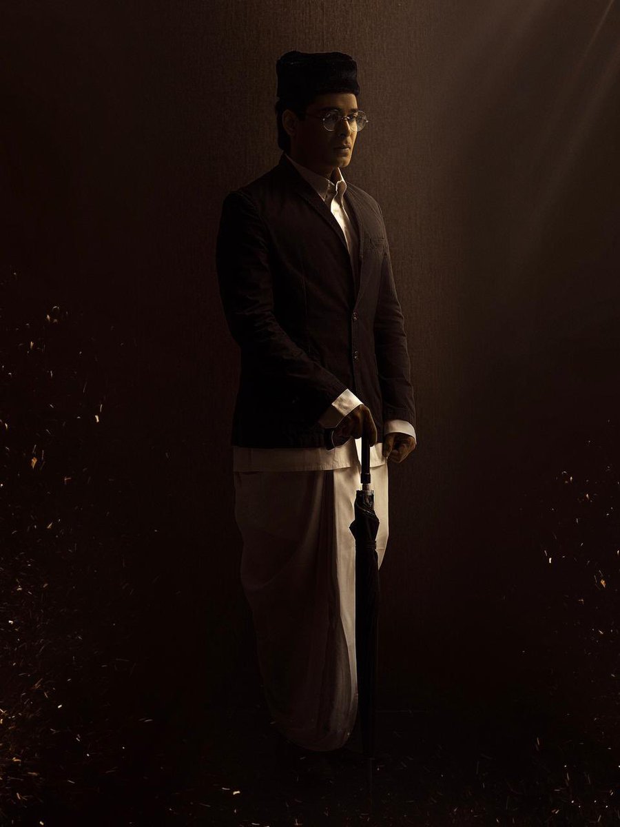 onlynikil's tweet photo. #PRELOOKS
#ONEACTOR12MAKEOVERS
On the occasion of #RepublicDay
#26thJan A TRIBUTE TO REVOLUTIONARY #HEROs
#AlluriSitaramaRaju #VinayakDamodarSavarkar
Recreated ByAspiring
@ChethanCheenu
@CCProductions04 Initiative
#StayTune @onlynikil
@ursVamsiShekar
@HarishVN1 @manjugopinath https://t.co/ayQNjQFUJR