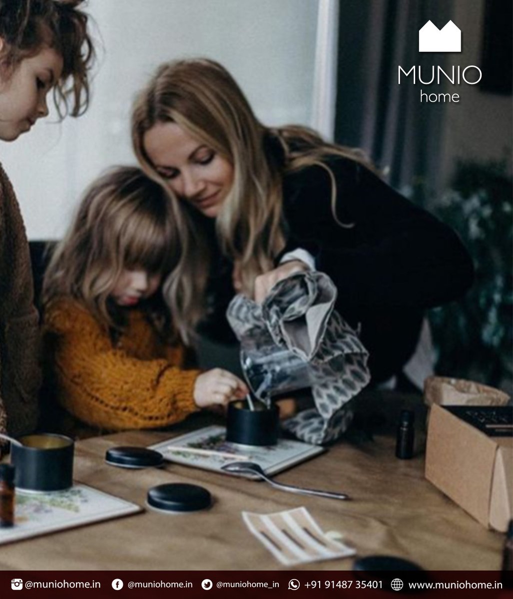 Time well spent together. We love seeing photos of families enjoying our DIY candle making kit 🕯.
.
🖤✨#diycandle #candlekit #familytime #candle #artisanalcandle #designcandle #handmade #homediy #hygge #naturecandle