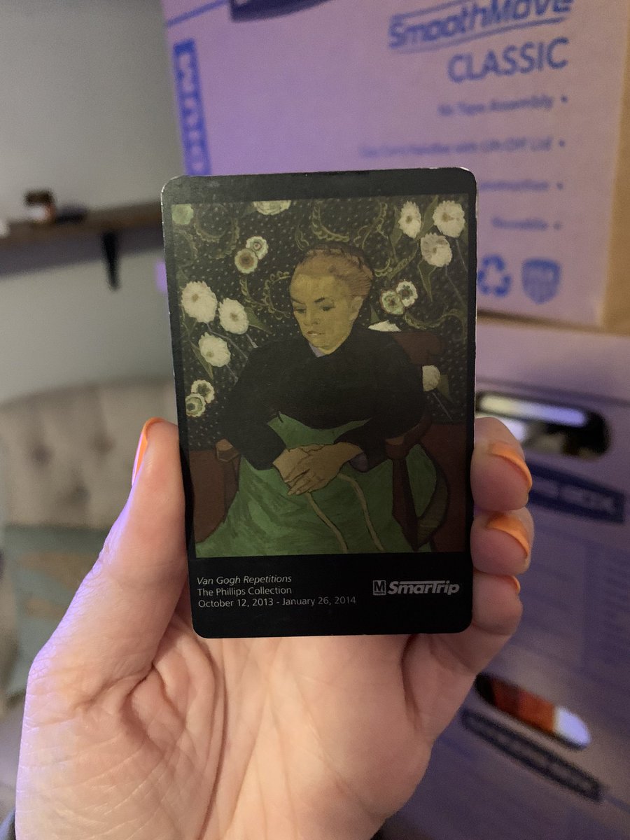 chloecuffel's tweet photo. Just found my DC #artrip #smartrip such a gorgeous idea! Why don’t all cities do this to their metro cards?! https://t.co/ksZfgHSYe8