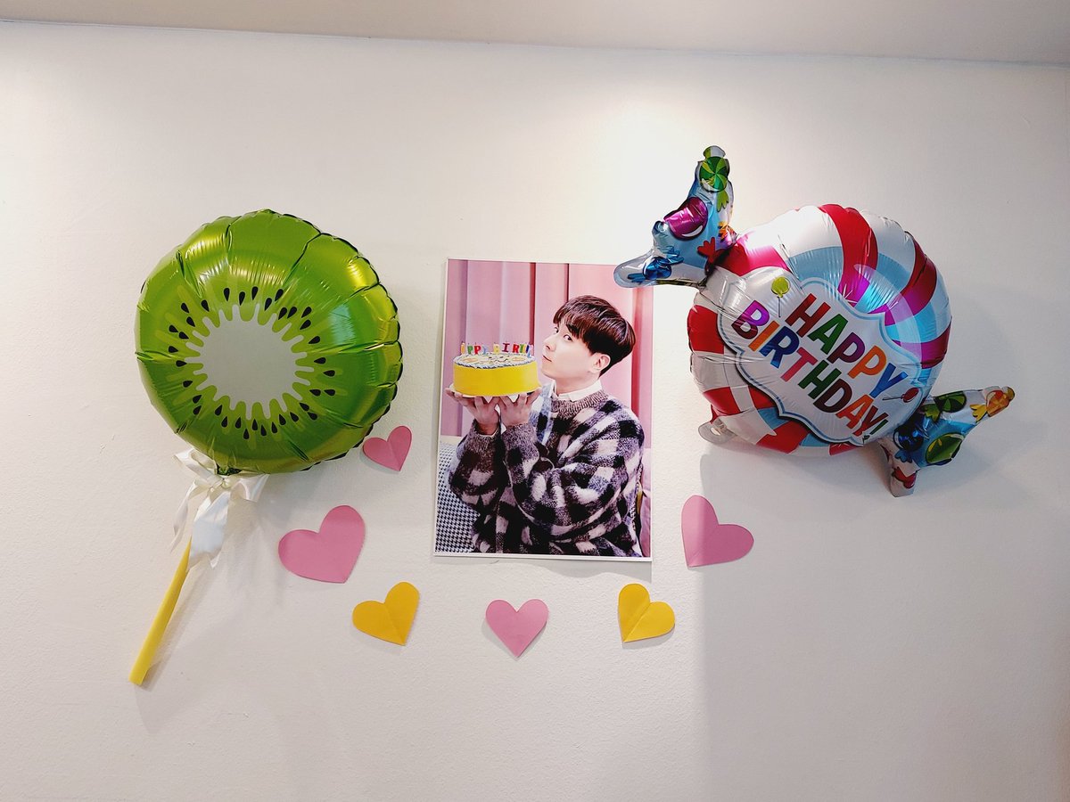 angdusunho's tweet photo. #해피_앤디밴디캔디댄디
#카페리즈 
토요일 갔던 앤디오빠 생일카페~~
이벤트 열어주셔서 감사합니다😊😍 https://t.co/L1vQNEfzVf