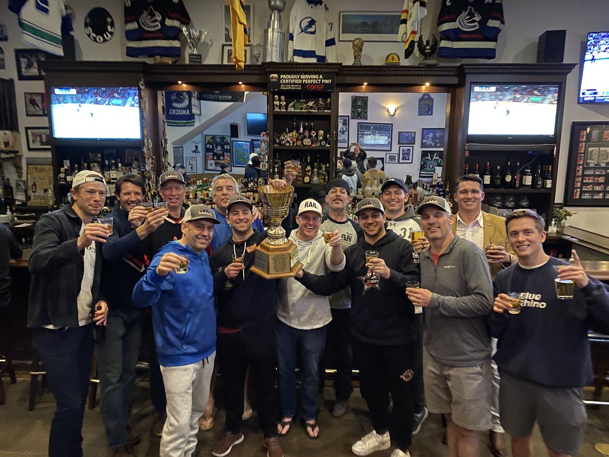 stoutsd's tweet photo. ⁦@stoutsd⁩ Kadan Hockey Club Div 1 San Diego Champs back to back!! https://t.co/RyQ44wtiXR