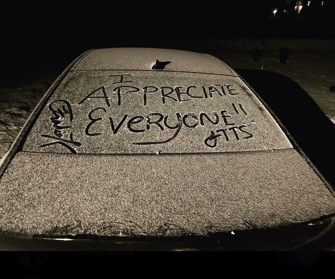 IAmFrankieK's tweet photo. #SnowSigns ❄️🌬

I recognize the full worth of every single human, thus I appreciate all🙏🏽. 

If you're reading this, thank you for all you do for this world and for who you are for us all. 🙏🏽

#ftts #fingertothesky ☝🏽🤍 https://t.co/R3u6K0jZjF