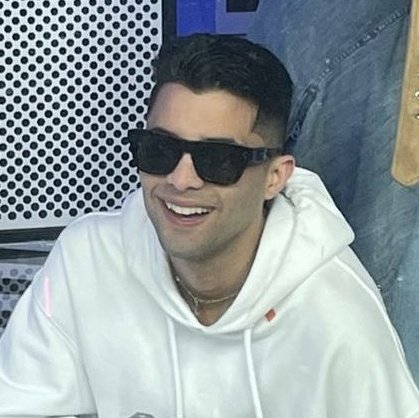 EBCZONE's tweet photo. te amo<3 https://t.co/eeLXQs89Gi