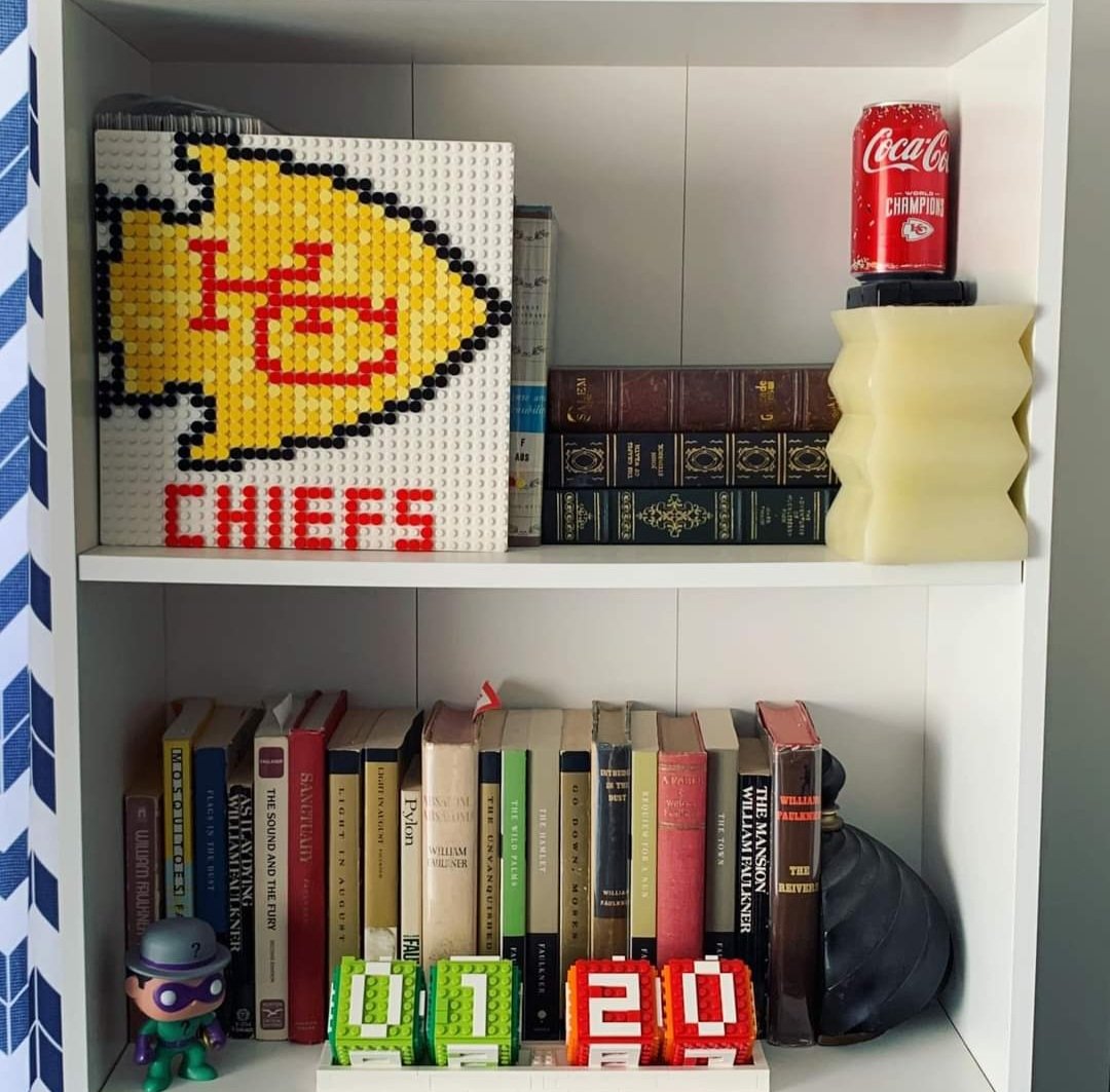 Are you watching the #nfl game and rooting for the <a href="/Chiefs/">Kansas City Chiefs</a>?
Check out this cool #LEGO build by <a href="/brandenharalson/">Branden D. S. Haralson 🏳️‍🌈</a>

#kcbricklab #KansasCity #kcmo #afol  #afolcommunity #instalego #legostagram #legobuild #myowncreation #kcchiefskingdom #kcchiefs