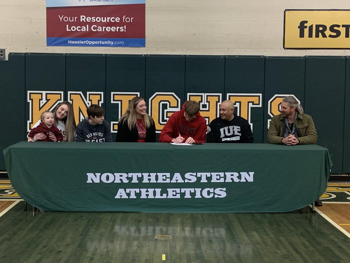 GoKnights_Hoops's tweet photo. Foust signing was a success!
Thanks to all family and friends for coming out to celebrate with @raedhyn1 💚🏀💛 #TraditioNHS
@Brent_Ross22 @go_nws_knights @CoachHester @IUEMBB @zachpiatt13 @barstool_wayne @MyTeamLiveTV @BRamseyKSR https://t.co/qEWU1sCjRw