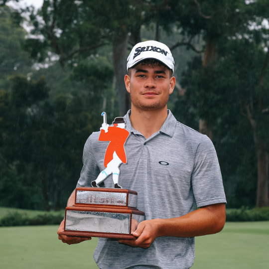 golfnewzealand_'s tweet photo. What a weekend for the Kiwi’s abroad! 💪 @jaydenfordz wins the biggest amateur event of his young career, while Steve Alker falls just short. Catch up on the highlights below 🗞👇 

FULL STORY: https://t.co/6Gvp00OXQM

@GolfNSW https://t.co/kDksJQuezj