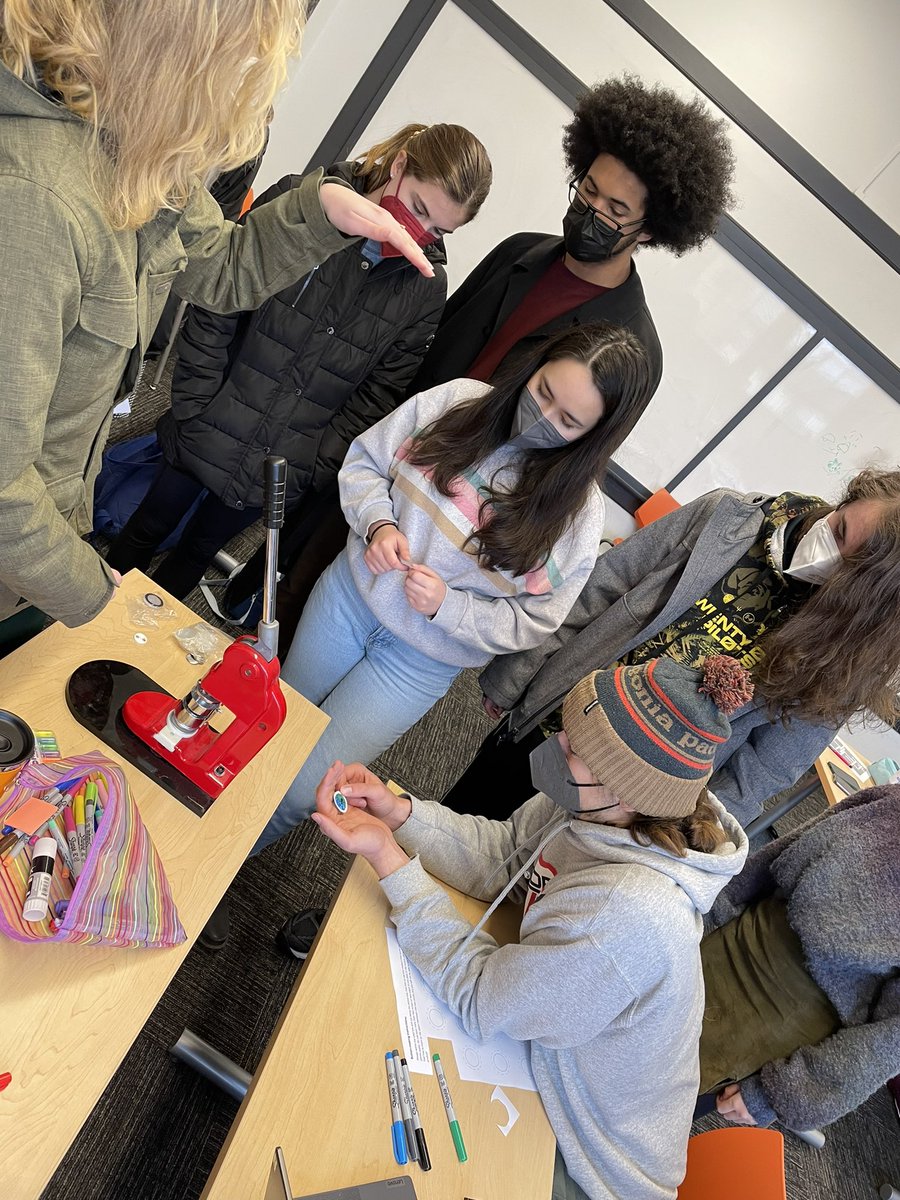 Students become the teachers in final weeks of Art &amp; Social Justice course @DTSchoolSeattle Politics and pin back button-making