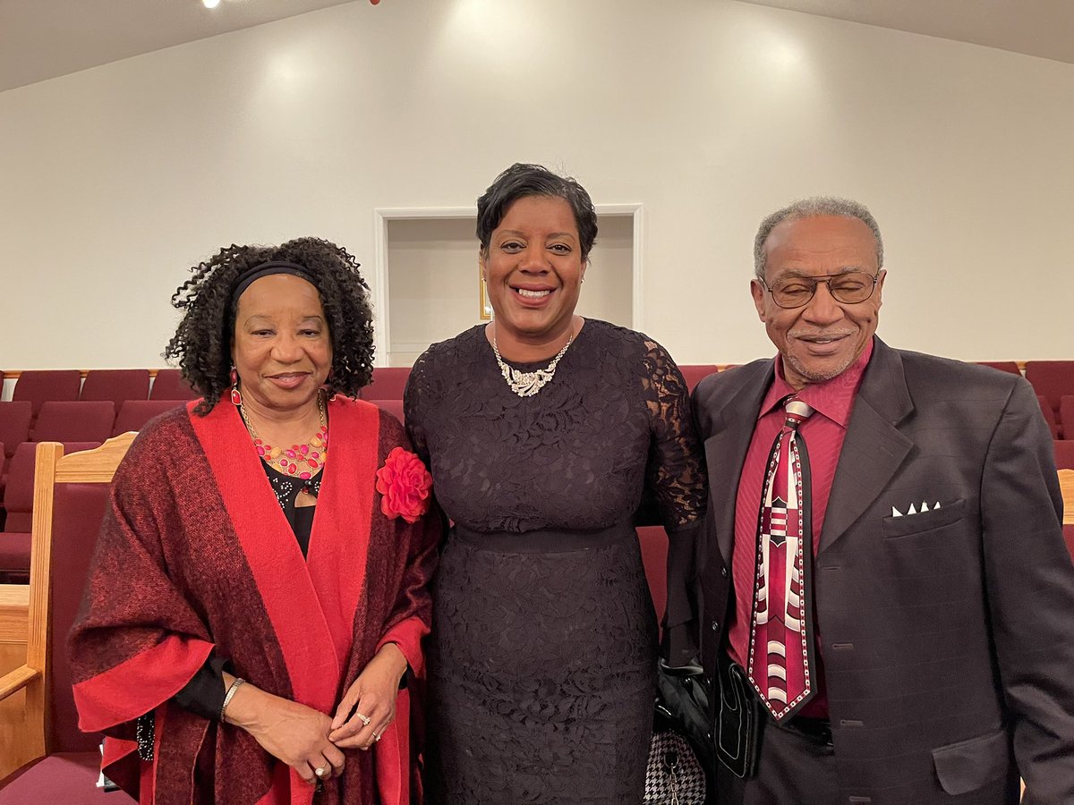 HatcherForD10's tweet photo. Today, I had the pleasure of being part of the Annual Women’s Day Celebration at the Rising Star Missionary Baptist Church as their guest speaker, Jackson, GA. Thank you to Pastor Eddie Travis and First Lady, Evangelist Bobbie Travis for the invitation https://t.co/5CCUZH1Hui https://t.co/foj7FFN4Px