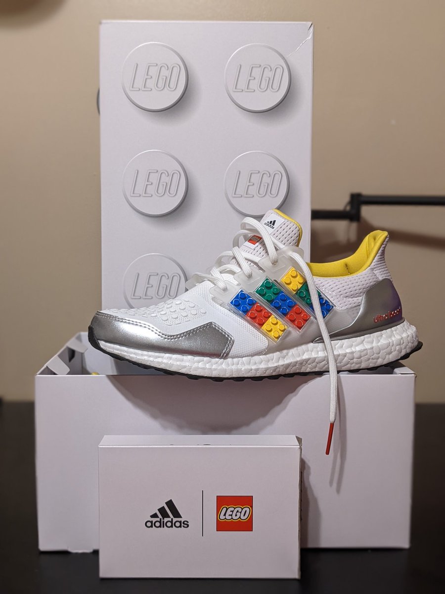 amcmath04's tweet photo. Day 23 (Boost) I haven't got to wear them yet but very cool shoes for sure!
#31DaySneakerChallenge #Adidas #UltraBoostDNA #LEGO
@efiorentino31 @turtlepace5 @Kaya_Alexander5 @trudyspeaks https://t.co/tSpkiJRxVQ