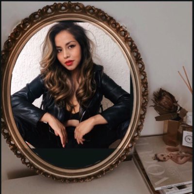 JNYLilith's tweet photo. #NuevaFotoDePerfil https://t.co/8Lyo6a8aQ7
