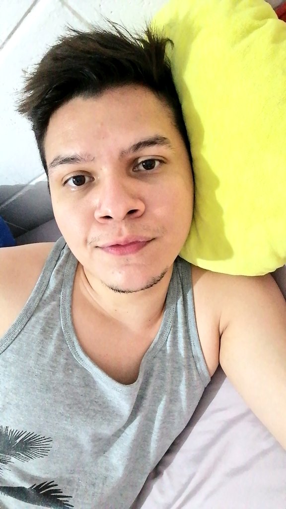 gPalacios_'s tweet photo. Día 4 de cuarentena 😷🤧
#QuarantineMode https://t.co/1ZwzuV1LlM