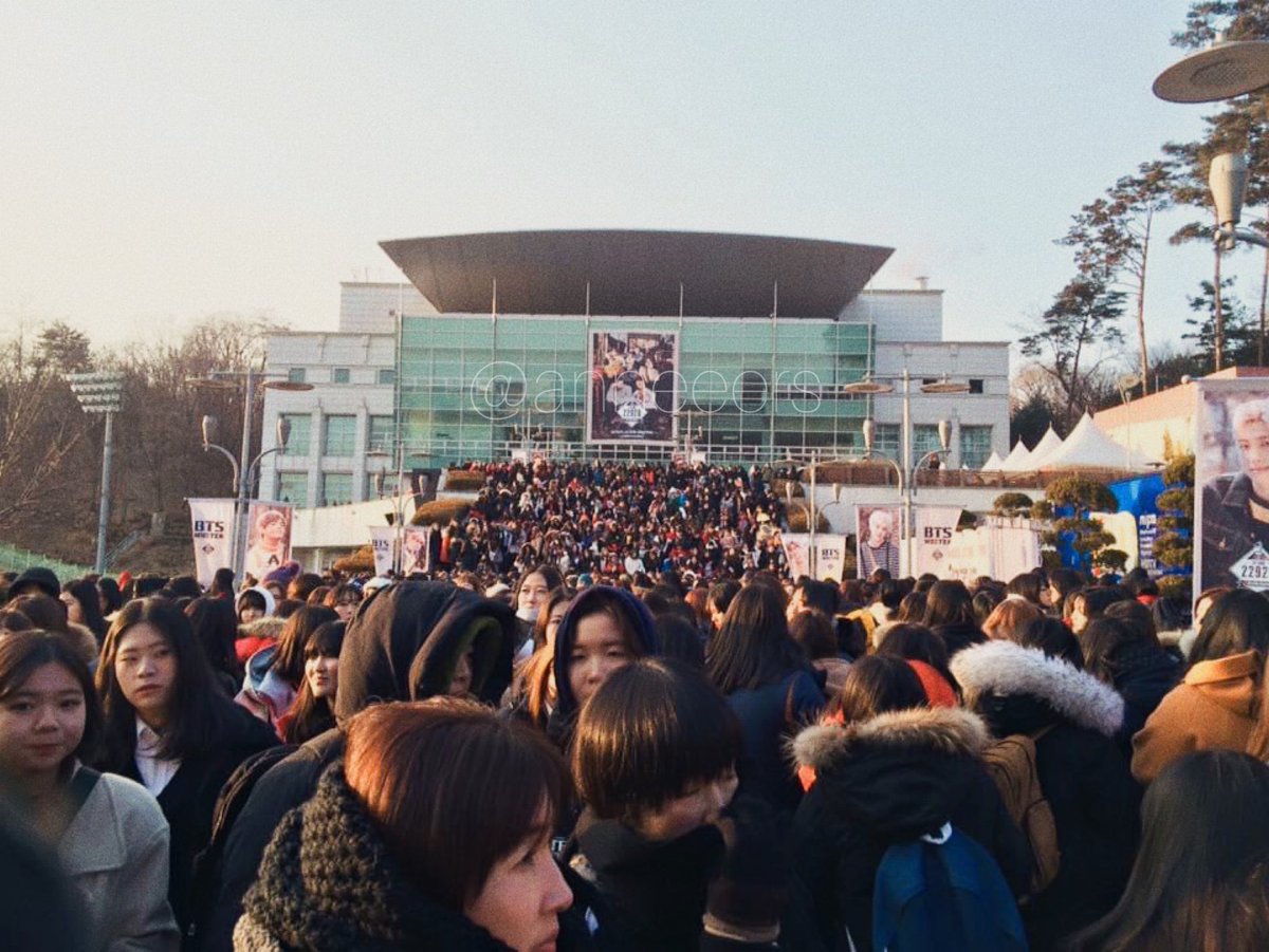 sugarcoatedanne's tweet photo. 6 years ago today! Still one of my fave trips because I saw OT7 live in Seoul for the first time! Missing SK trips with friends esp to see BTS! 🥺💜 #BTS2ndMuster #ZipCode22920 #BTSMuster https://t.co/Km1vPqjNID
