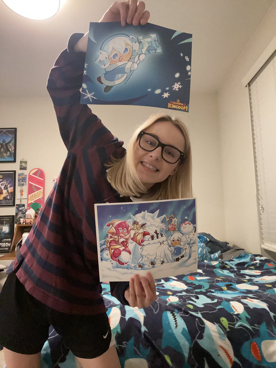 AnalesaFisher's tweet photo. GUESS WHOSE PRINTS ARE BACK!! JAN 29TH @ 1:00 PM Snow Sugar and Strawberry Crepe are taking part in @CRKingdomEN ‘s ONE YEAR ANNIVERSARY! Joint & solo prints available at https://t.co/VgPuTP4ZXB I HOPE TO SEE YOU GUYS THERE! #cookierun #snowsugar #voiceactor https://t.co/ZlSBNXpIrU