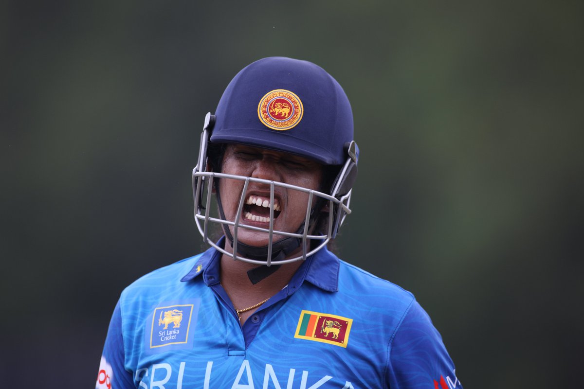 MalaysiaCricket's tweet photo. 🇧🇩 𝗕𝗔𝗡𝗚𝗟𝗔𝗗𝗘𝗦𝗛 𝗝𝗨𝗕𝗜𝗟𝗔𝗡𝗧!

Chamari GONE! She edges Rumana Ahmed through to Shamima Sultana behind the stumps. She misses her half-century.

**48 off 28 for the GOAT**

Sri Lanka 72/3 (10 Overs) 

Watch LIVE: https://t.co/FmcaPKJGfe
@ICC https://t.co/oawLHvtgYb