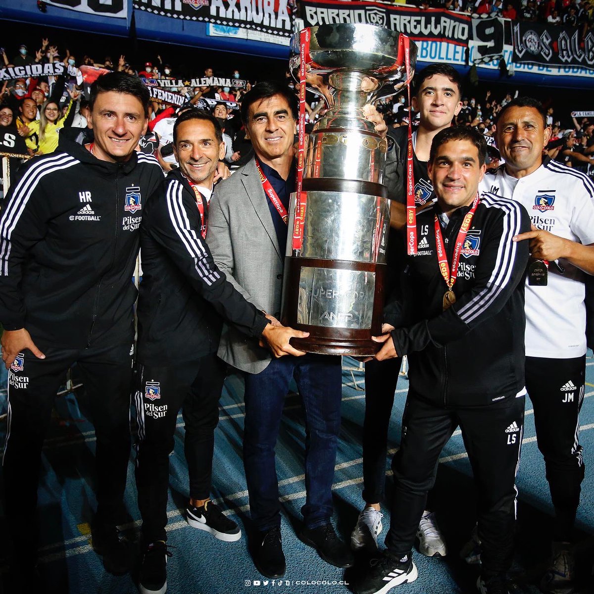 elpopulardchile's tweet photo. Que tremendo equipo técnico, gracias! https://t.co/nXkEbpT4NM
