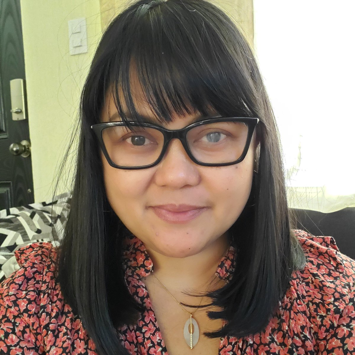 Jofel00's tweet photo. short hair again! weekend is almost over..i wish there another day before monday!!! https://t.co/s3oPvfsZ4D