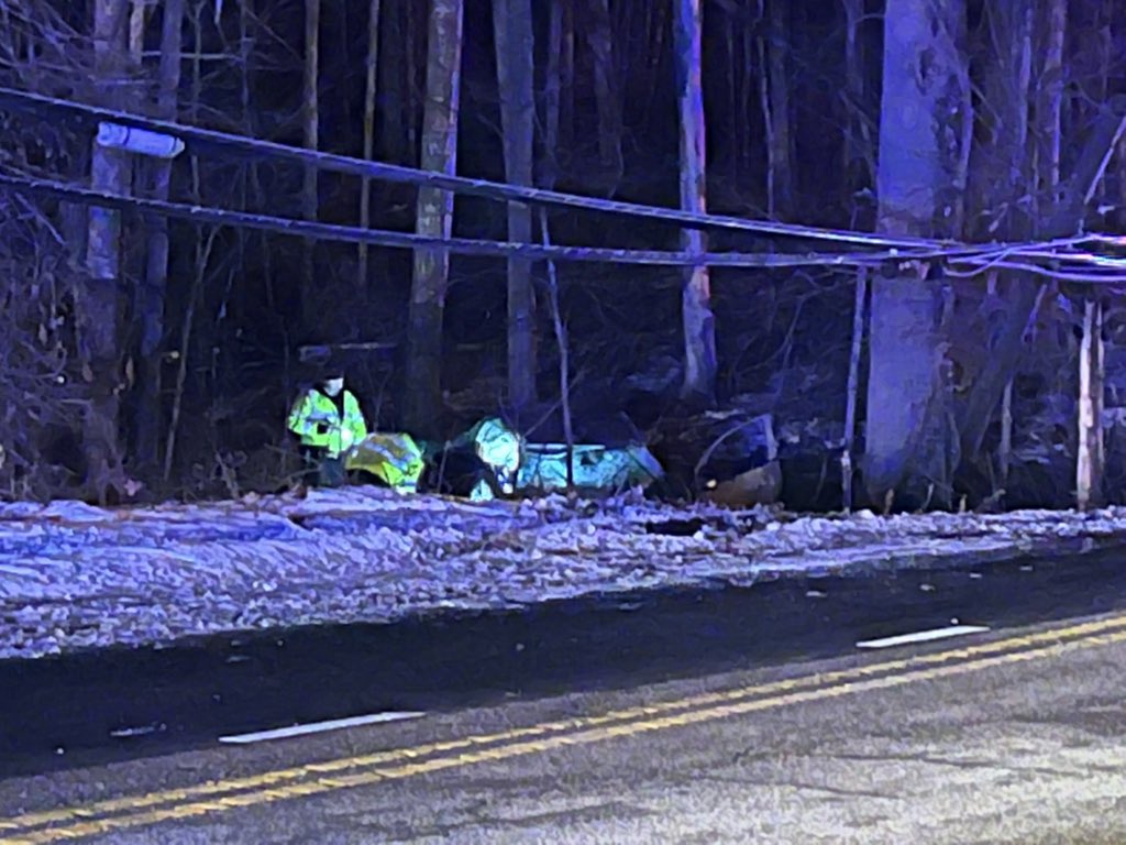 SeanCudahy's tweet photo. Breaking: Durham Police on scene at a bad crash - car ended up in a ditch off the side of Cheek Road. 2 males taken to his plots with life threatening injuries, police sAy. @WNCN https://t.co/RQ1xwC5mRw